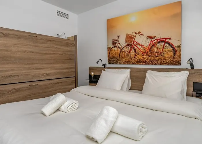 Lux Med One By Costarentals - Ref 191 *